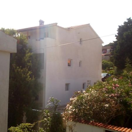 Apartments And Rooms Camelia Premantura Ngoại thất bức ảnh