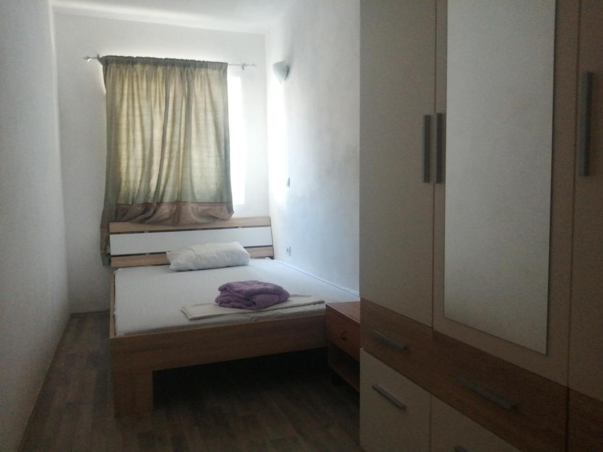 Apartments And Rooms Camelia Premantura Ngoại thất bức ảnh