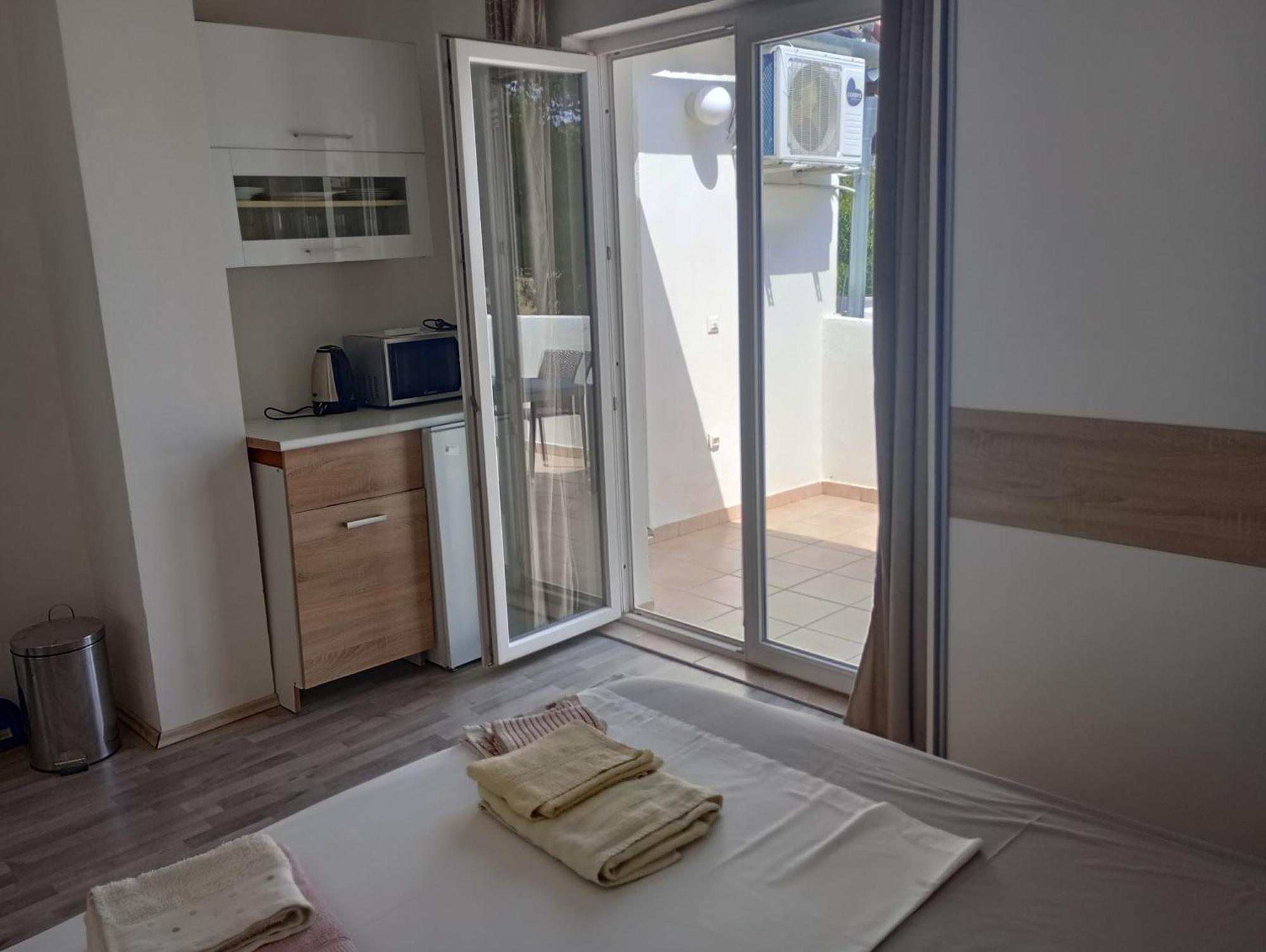 Apartments And Rooms Camelia Premantura Ngoại thất bức ảnh